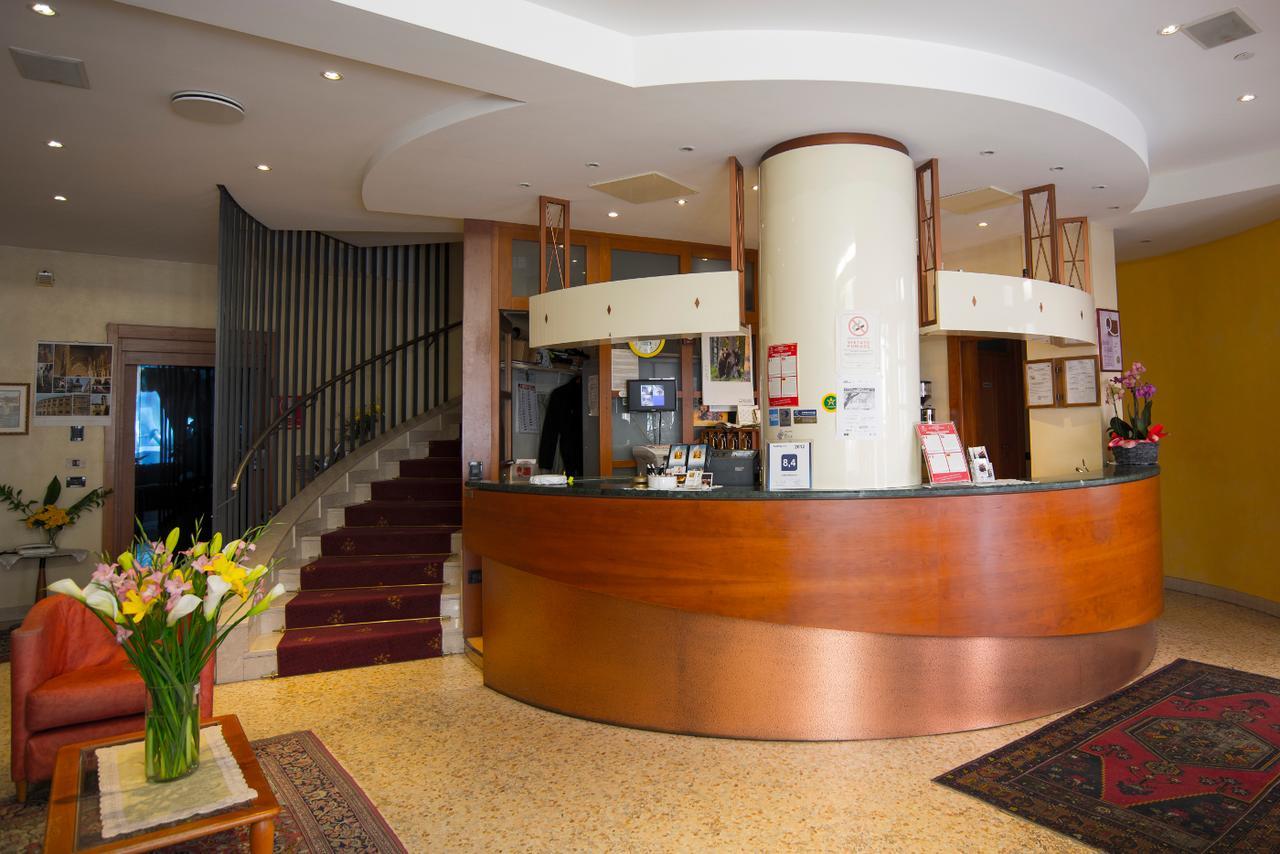 Hotel Brennero Бассано-дель-Граппа Экстерьер фото